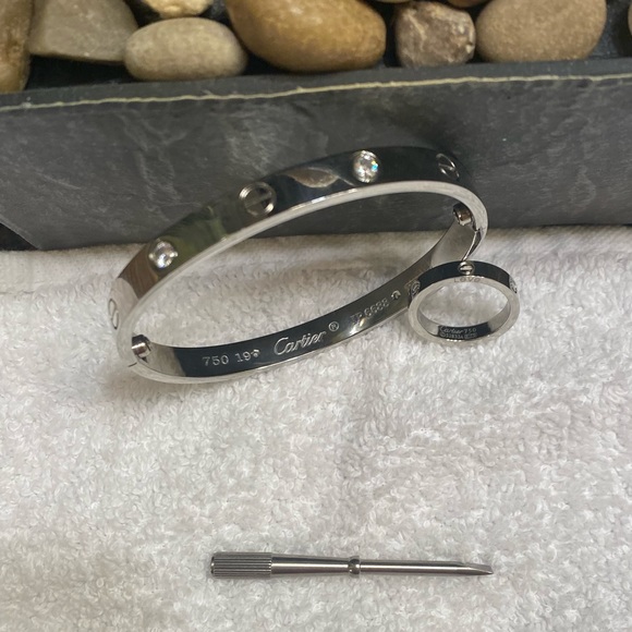 On hold - Picture 2 of 7